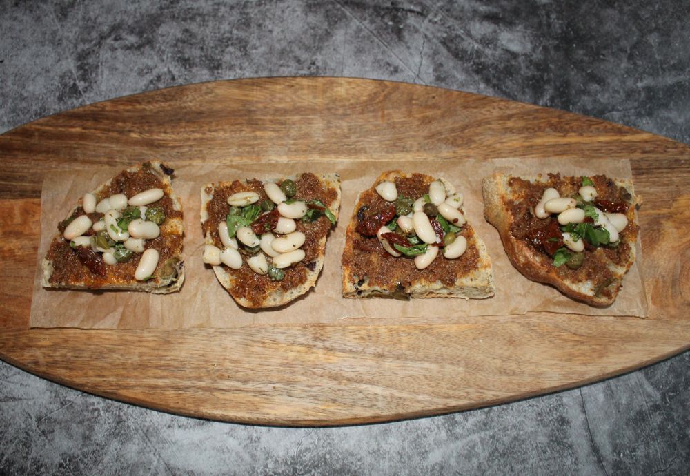 olivespreadbruschetta1.JPG