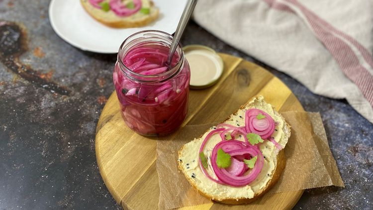 Pickled onions - Natlicious food