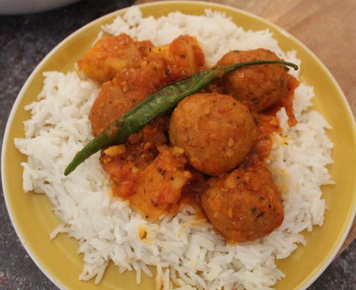 meatballs-in-tomato-sauce