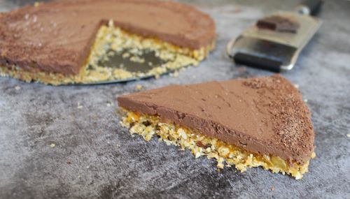 chocolate-and-apricot-tart