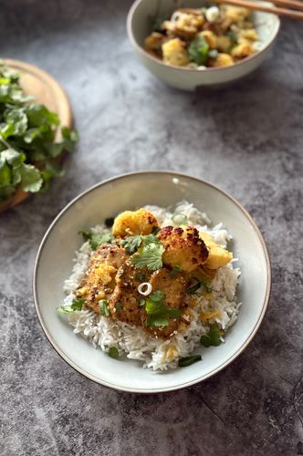 sticky-orange-and-ginger-cauliflower-tofu
