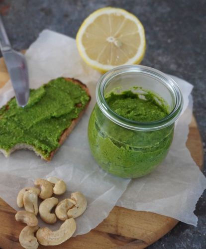 kale-and-cashew-pesto