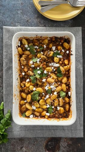 gnocchi-aubergine-chickpea-and-harissa-bake-tray