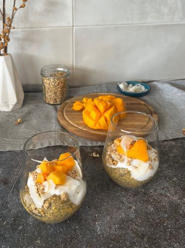 mango-chia-pudding