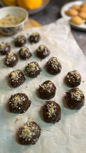 melomakarona-with-chocolate