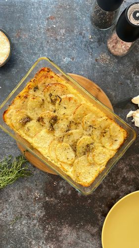 garlic-and-thyme-potatoes-au-gratin